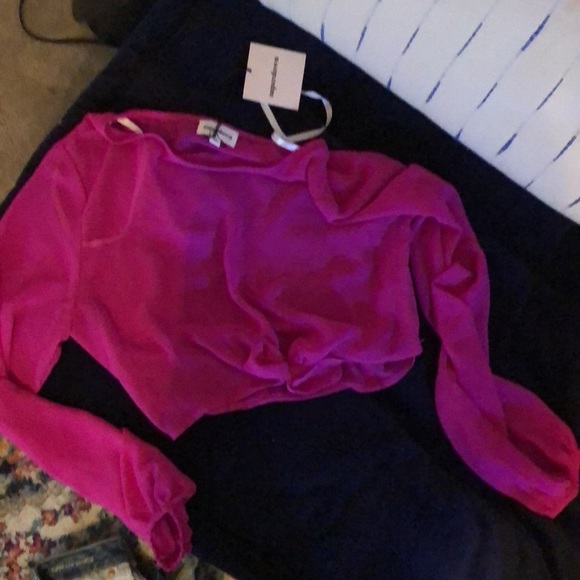 Super down Revolve sheer crop top - Picture 2 of 2